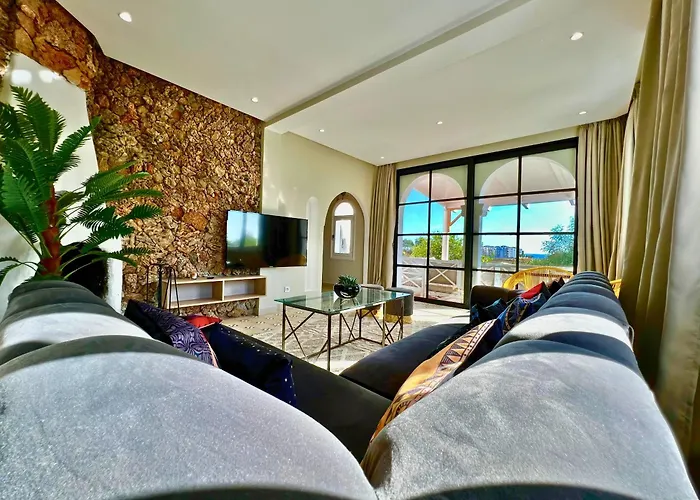 La Finca - 3Br Seaside Villa With Private Pool & Bbq