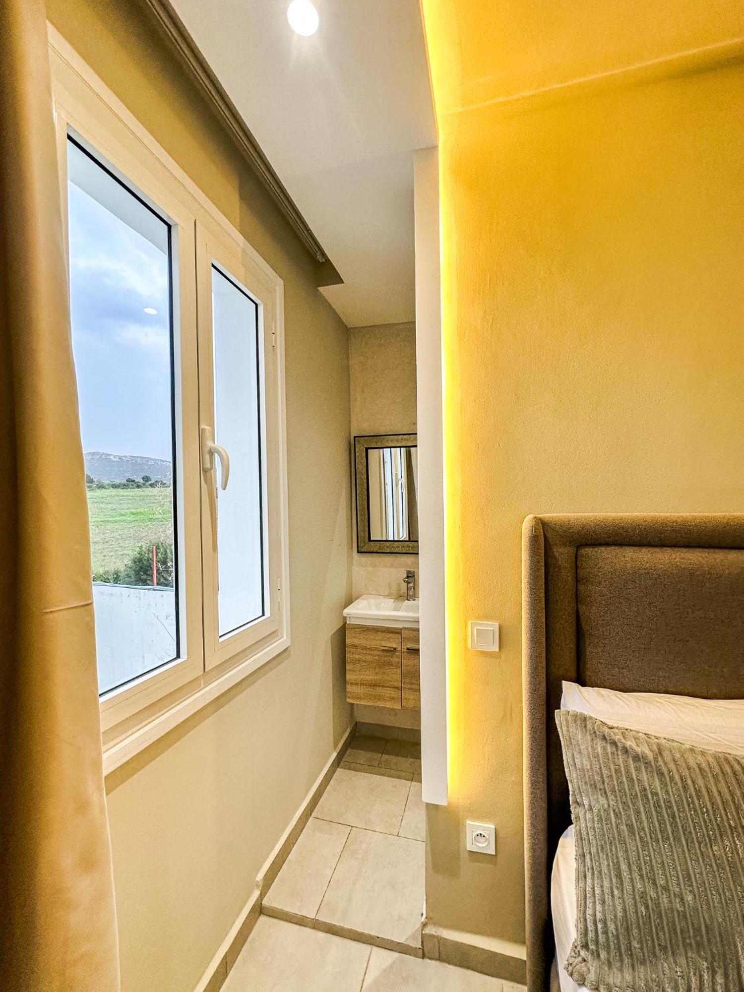 La - 3br Seaside With Private Pool & Bbq *